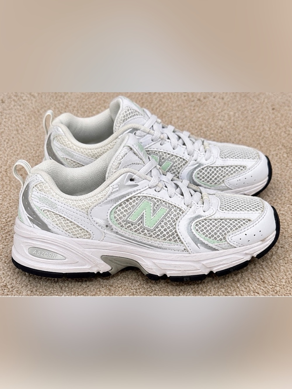 KIDS 🧸 New Balance 530 Kids Sneakers White Silver Mint Green Size 2
